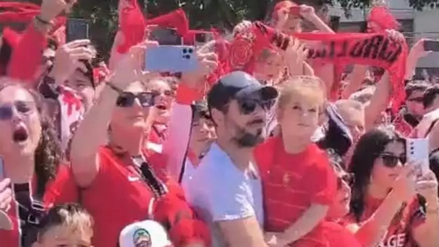 RCD Mallorca - Villarreal: Así han recibido los aficionados a los jugadores del Mallorca en Son Moix