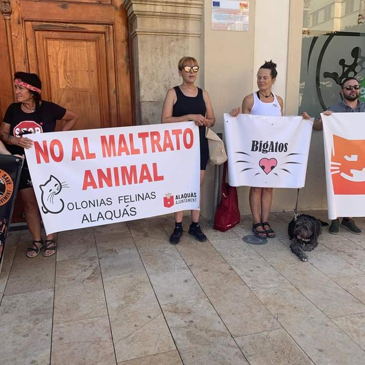 Antitaurinos piden la abolición de la tauromaquia en Alfafar