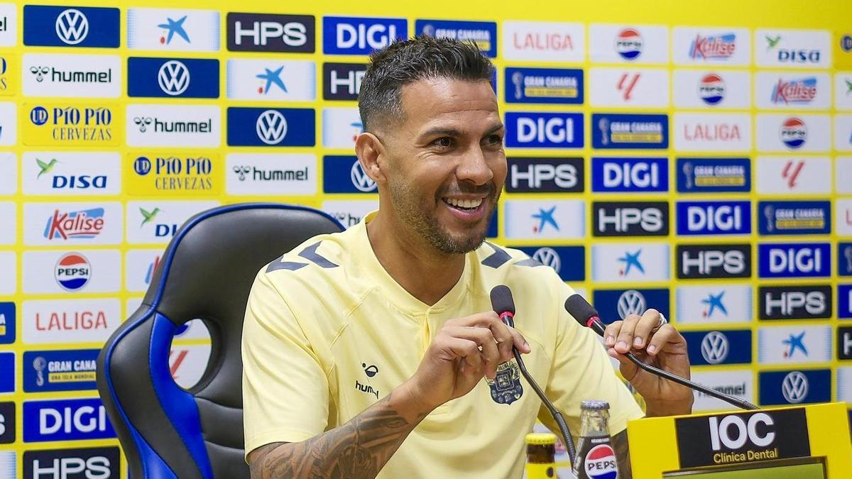 'Papá Viera' da la cara por Luis García y pide paz en la UD Las Palmas: "Que me piten a mí"