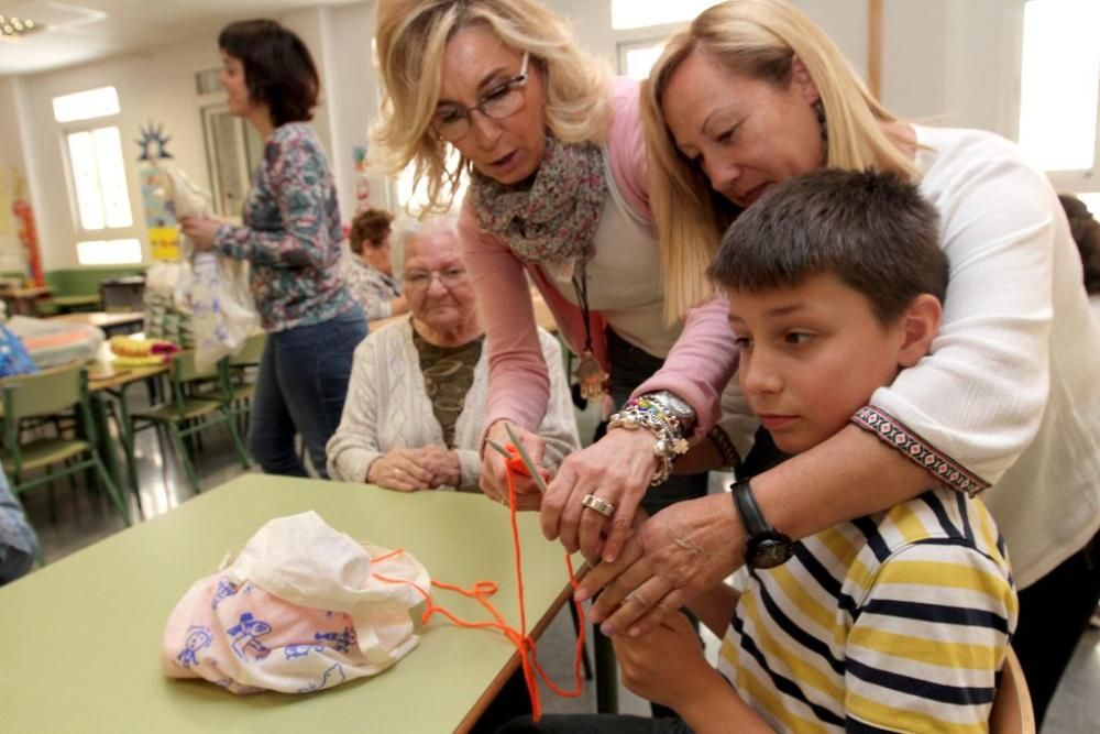 Ganchillo en el Colegio Atalayas de Cartagena