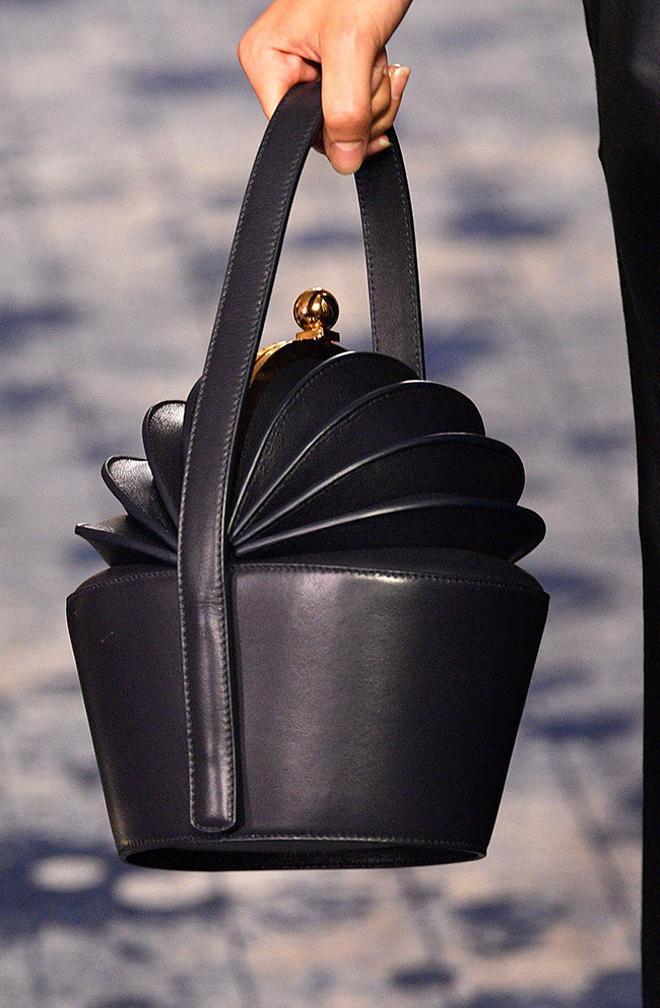 Bolso diseñado por la diseñadora Gabriela Hearst