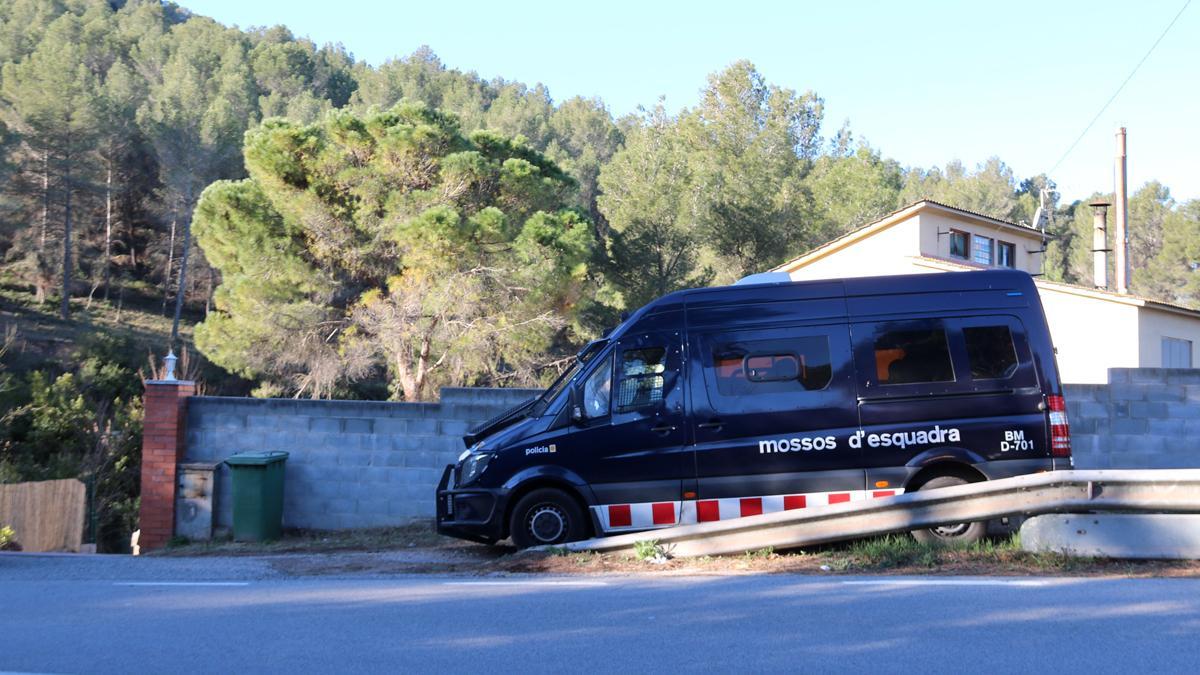 Un operatiu contra el tràfic de marihuana al Baix Llobregat acaba amb 10 detinguts