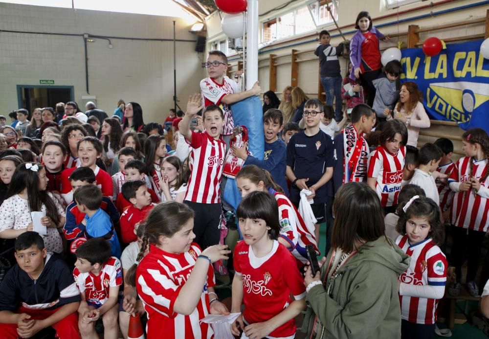 Visita de jugadores del Sporting al Colegio Miguel de Cervantes