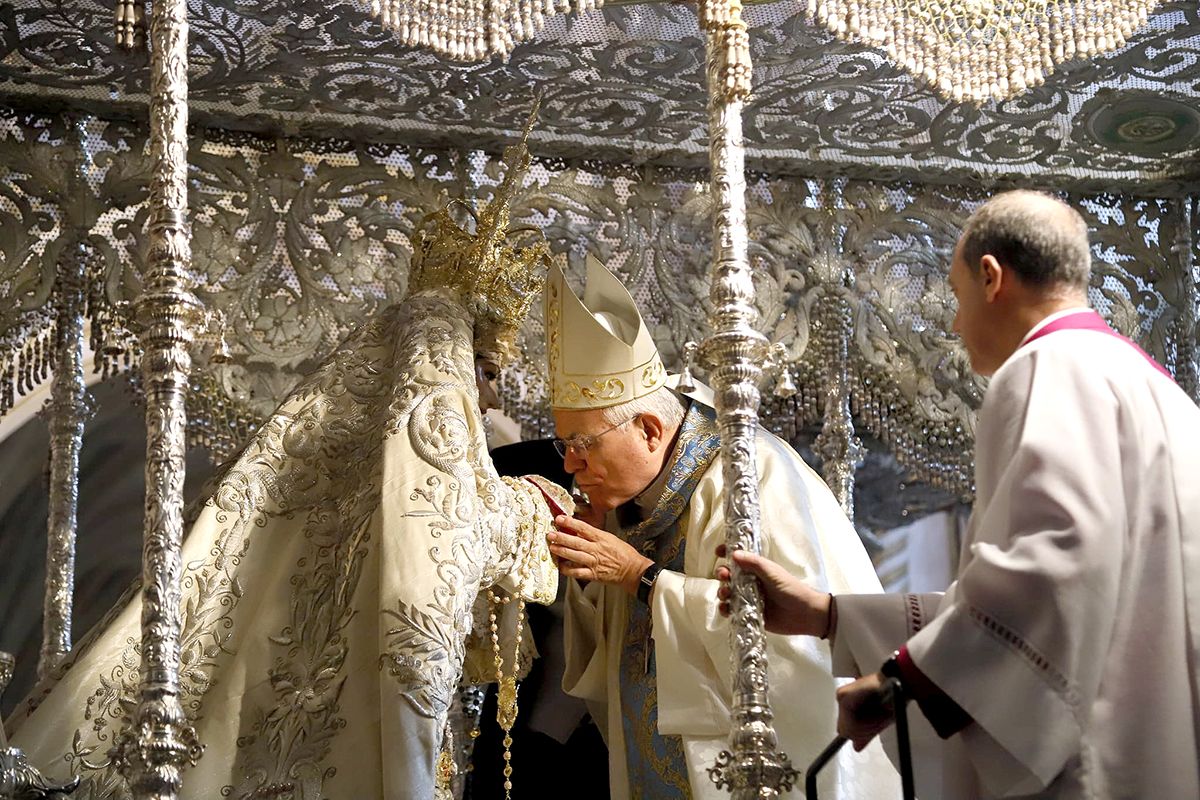 Imágenes de la coronación canónica de la Virgen de la Paz