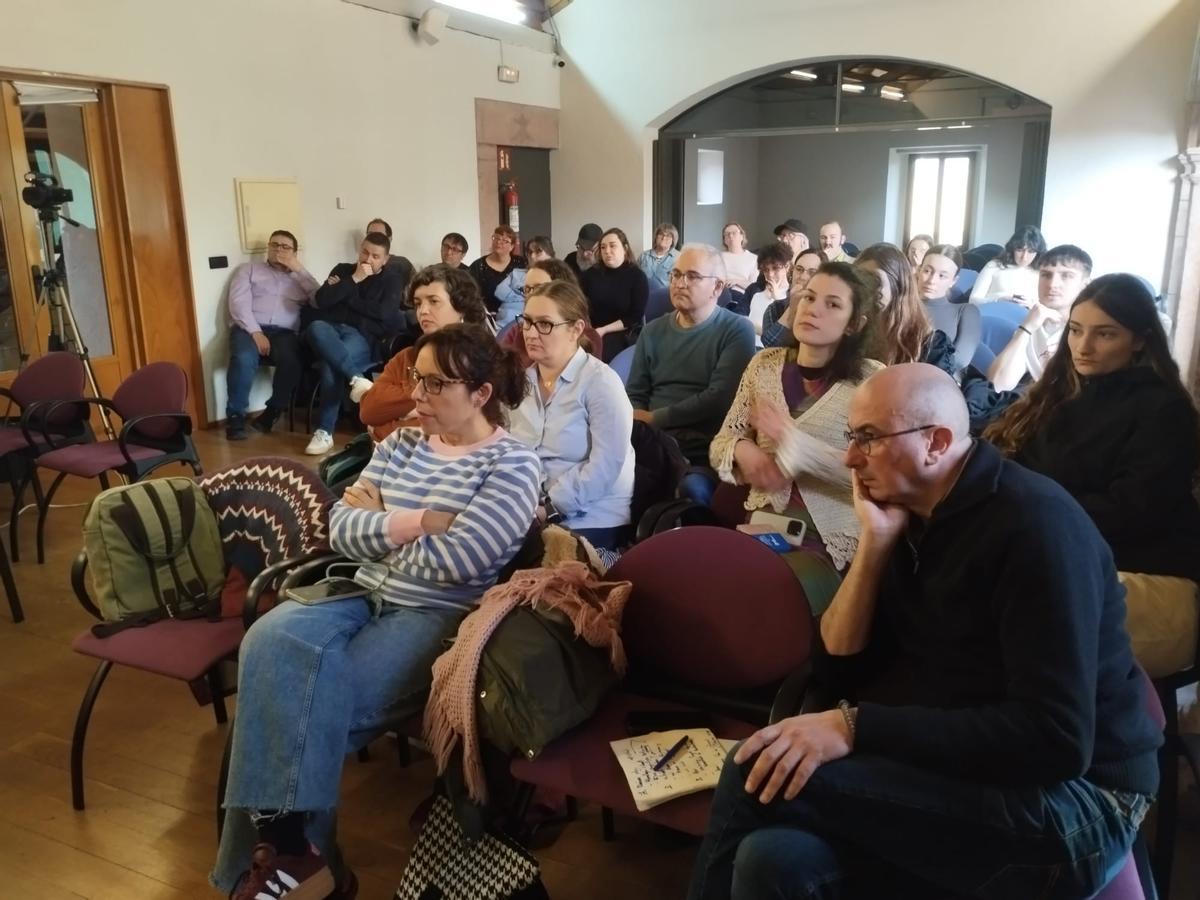 El público durante el acto.