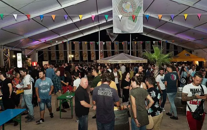 El covid obliga a suspender de nuevo la Feria de la Cerveza de Ibiza