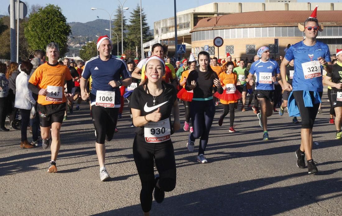 Ambiente extraordinario en la carrera de la San Silvestre cordobesa