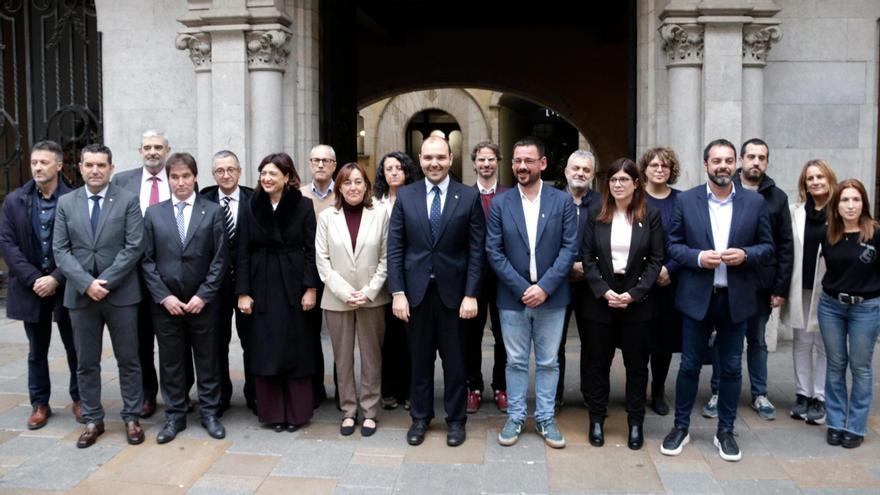 Foto de grup de la bilateral entre Generalitat i Ajuntament de Girona.