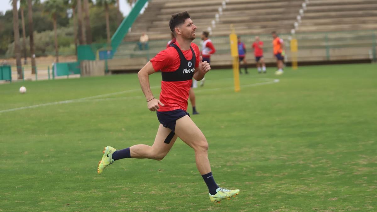 Javi Flores, durante una sesión de trabajo en la Ciudad Deportiva.