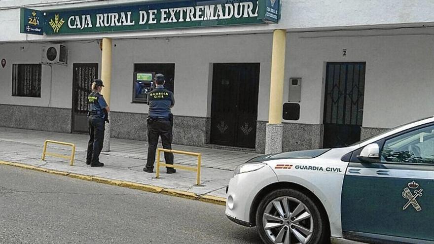 Detienen a un hombre acusado de atracar tres bancos en la provincia de Badajoz