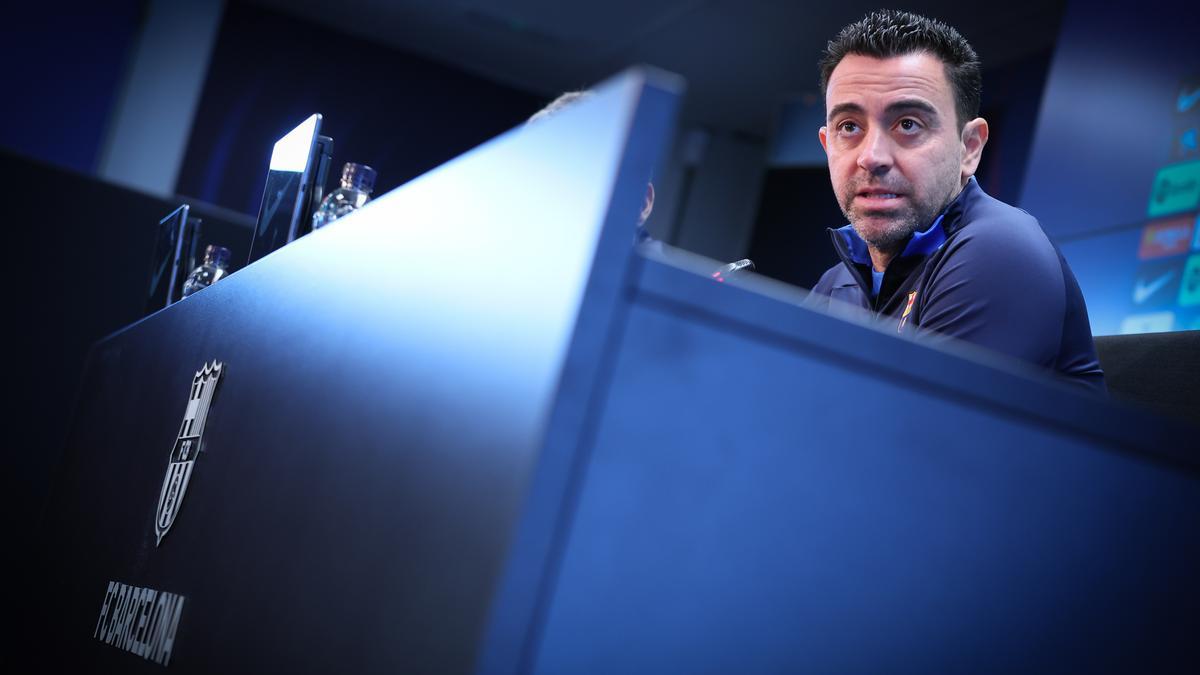 Xavi Hernández, míster azulgrana, en una comparecencia de prensa