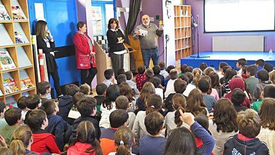 Charla en el colegio Alfredo Brañas.