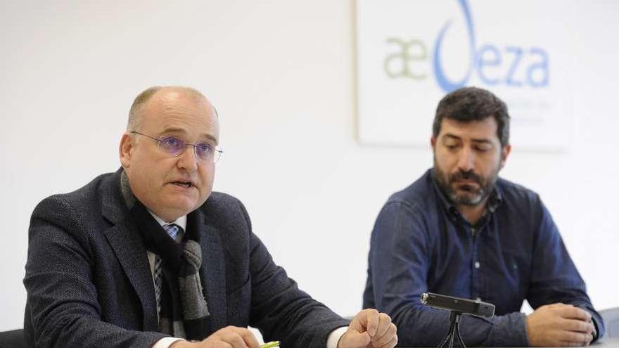 Antonio Lamas y David Campos, ayer, en la sede de la AED. // Bernabé/Javier Lalín