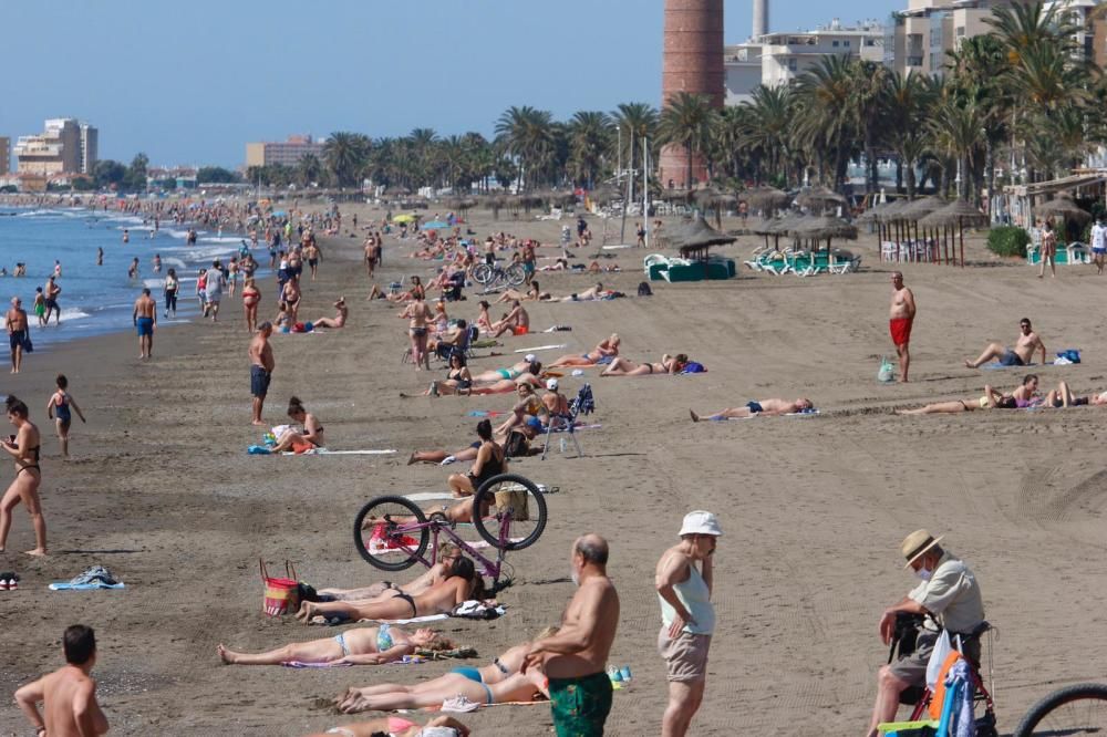 Los malagueños se van a la playa con la Fase 2.