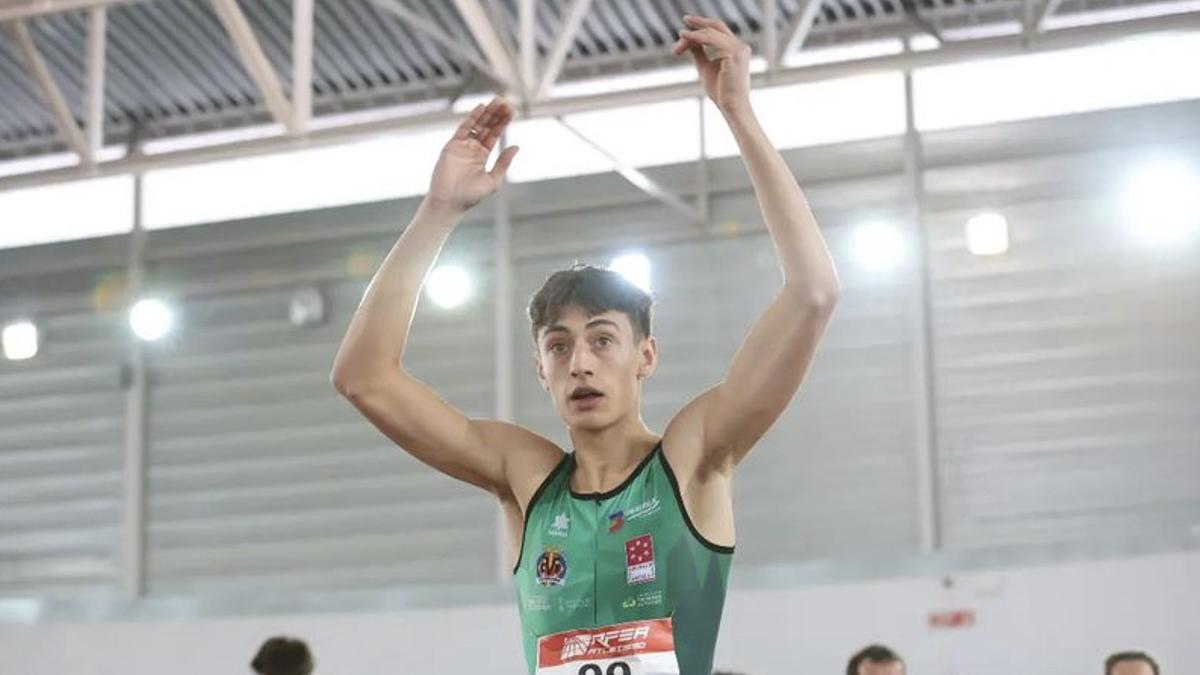 Salamanca acogió el campeonato de España sub20 de pista corta donde Carlos Dorado fue el gran protagonista.