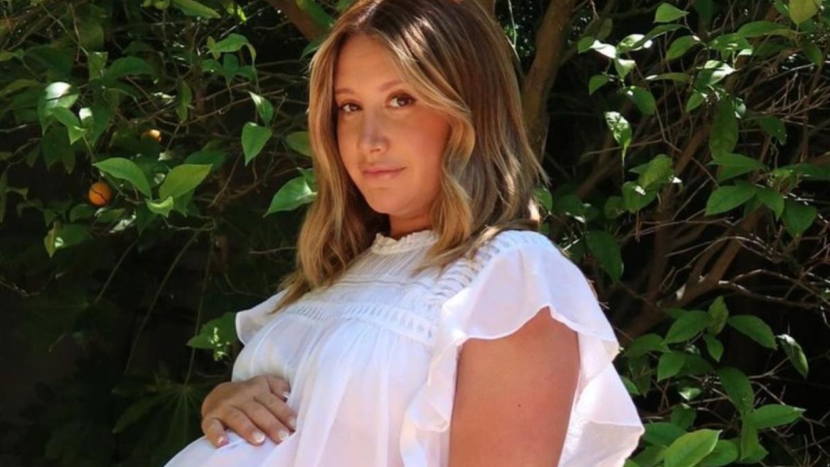 La fabulosa Ashley Tisdale da la bienvenida a su segundo hijo