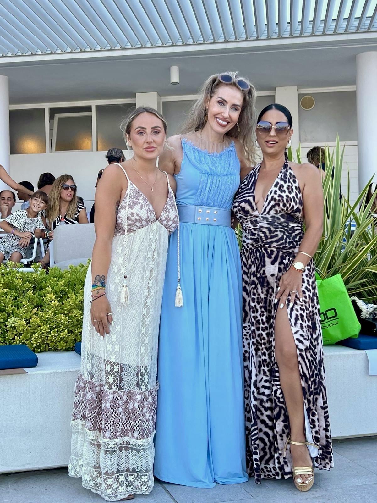 Rocío Flores, Miriam Victoria y Carmen Amador.