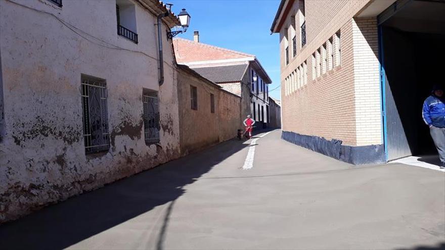 Finaliza la urbanización de la calle Mosen Vicente Bardenas