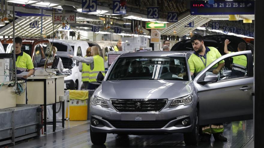 Stellantis Vigo dejará de fabricar en un año el Citroën C-Elysée y el Peugeot 301