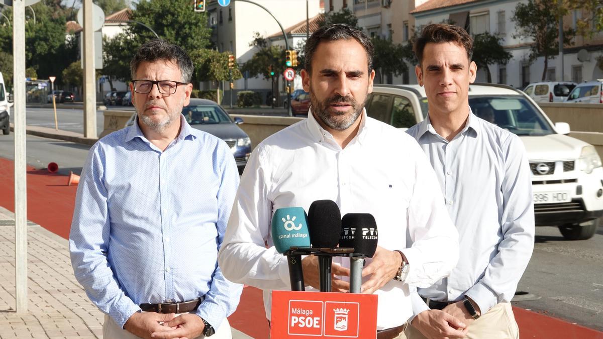 El portavoz municipal del PSOE, Daniel Pérez, en rueda de prensa