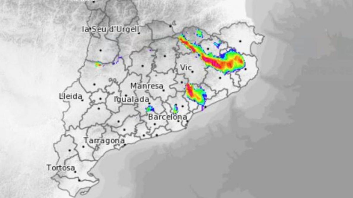 El radar del Meteocat mostra el nucli de tempestes a Girona. | METEOCAT