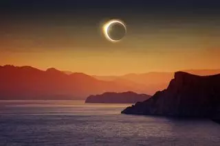 Las 10 ciudades para ver el eclipse total después de los 65 y a las que se puede llegar en AVE