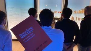 Alumnos de IESE durante una visita del Barcelona MBA day.