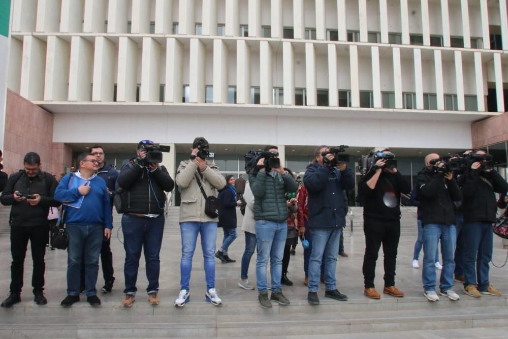 Llegada de David Serrano, dueño de la finca de Totalán donde murió Julen, a la Ciudad de la Justicia.