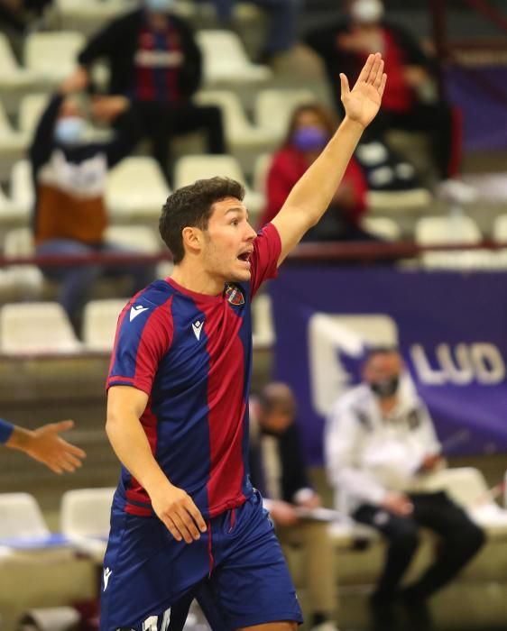 Levante UD FS - O Parrulo Ferrol