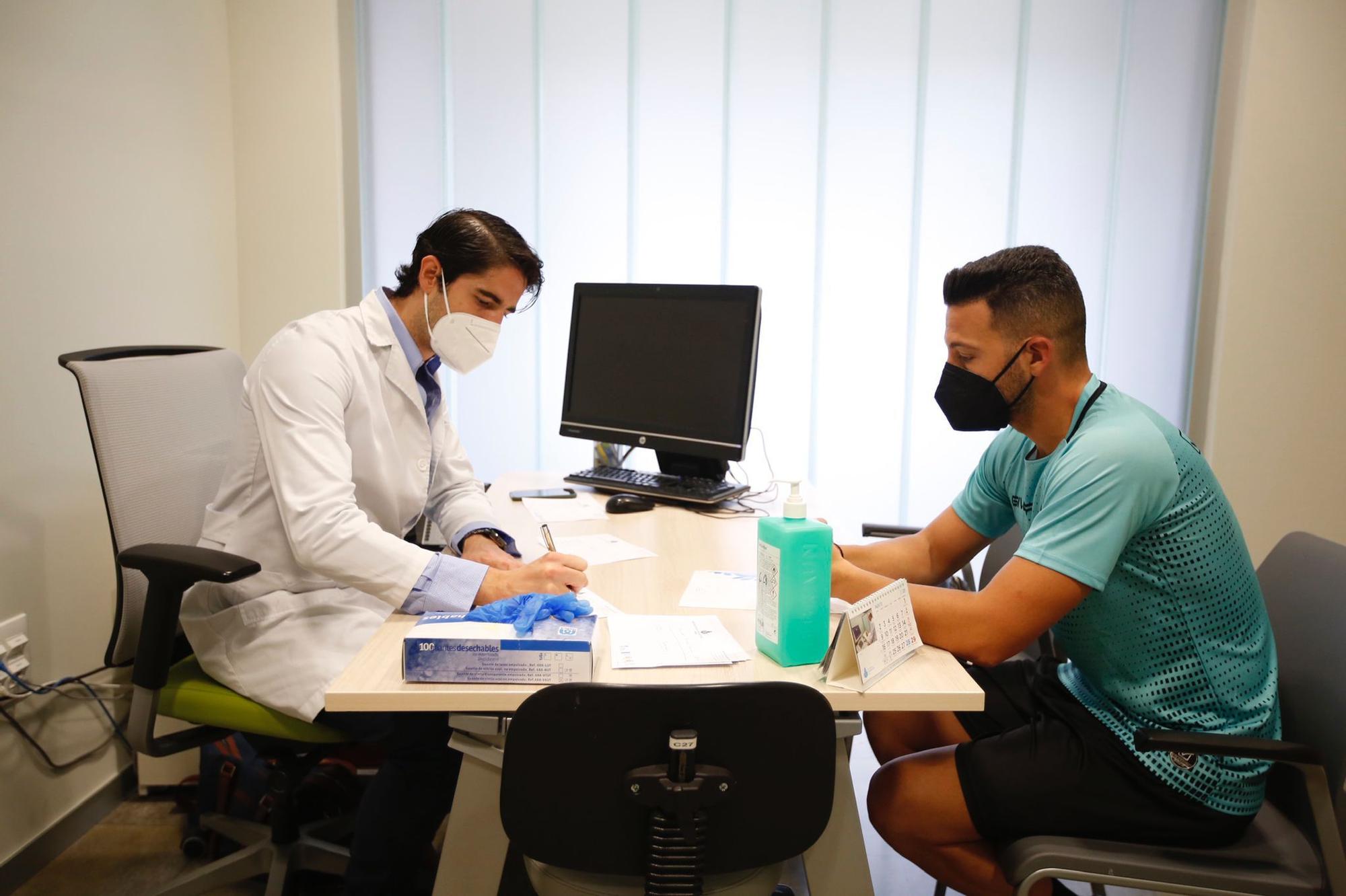 Las imágenes de los reconocimientos médicos del Córdoba Futsal