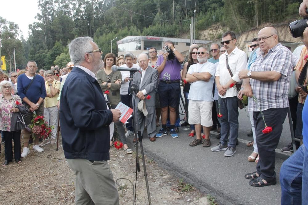 Cangas homenajea a las víctimas de Anguieiro