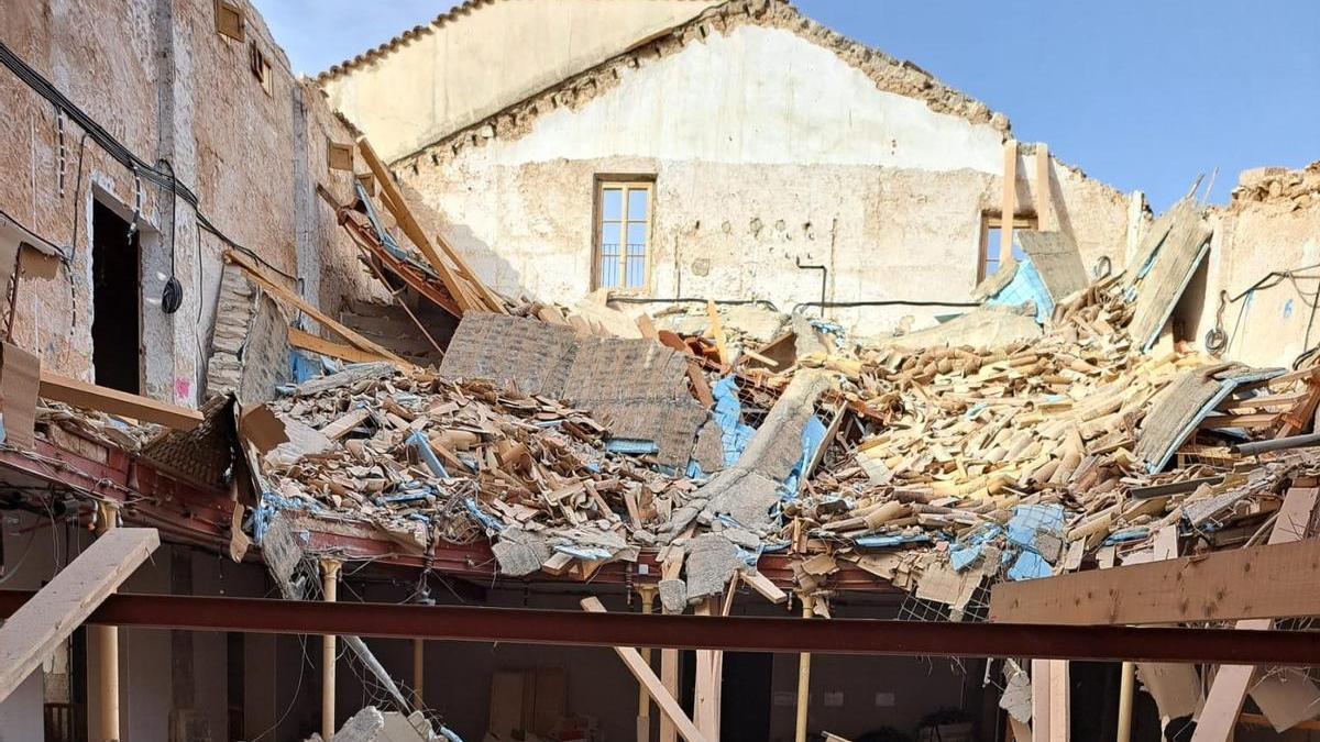 Así ha quedado el teatro Defensora Sollerense tras el derrumbe