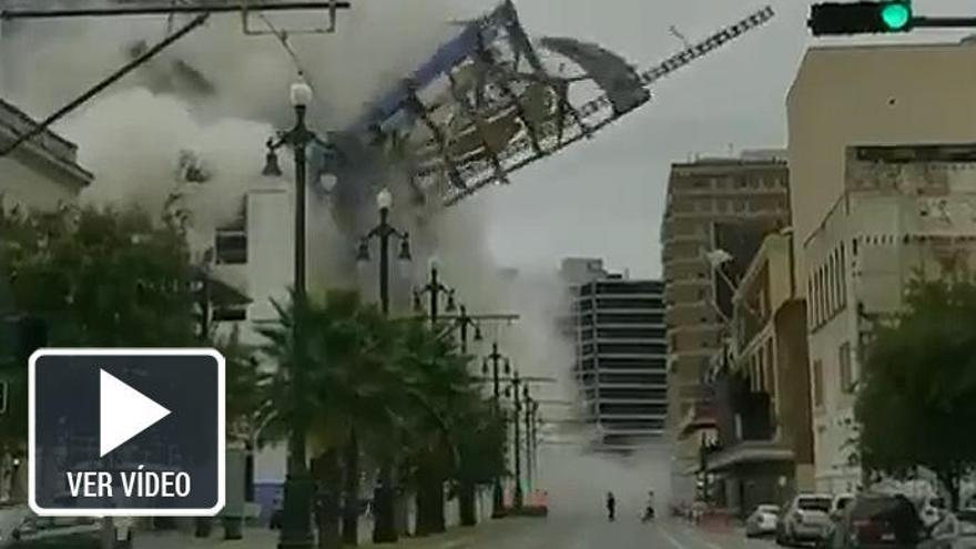 Almenys 13 persones ferides en ensorrar-se un hotel en obres a Nova Orleans