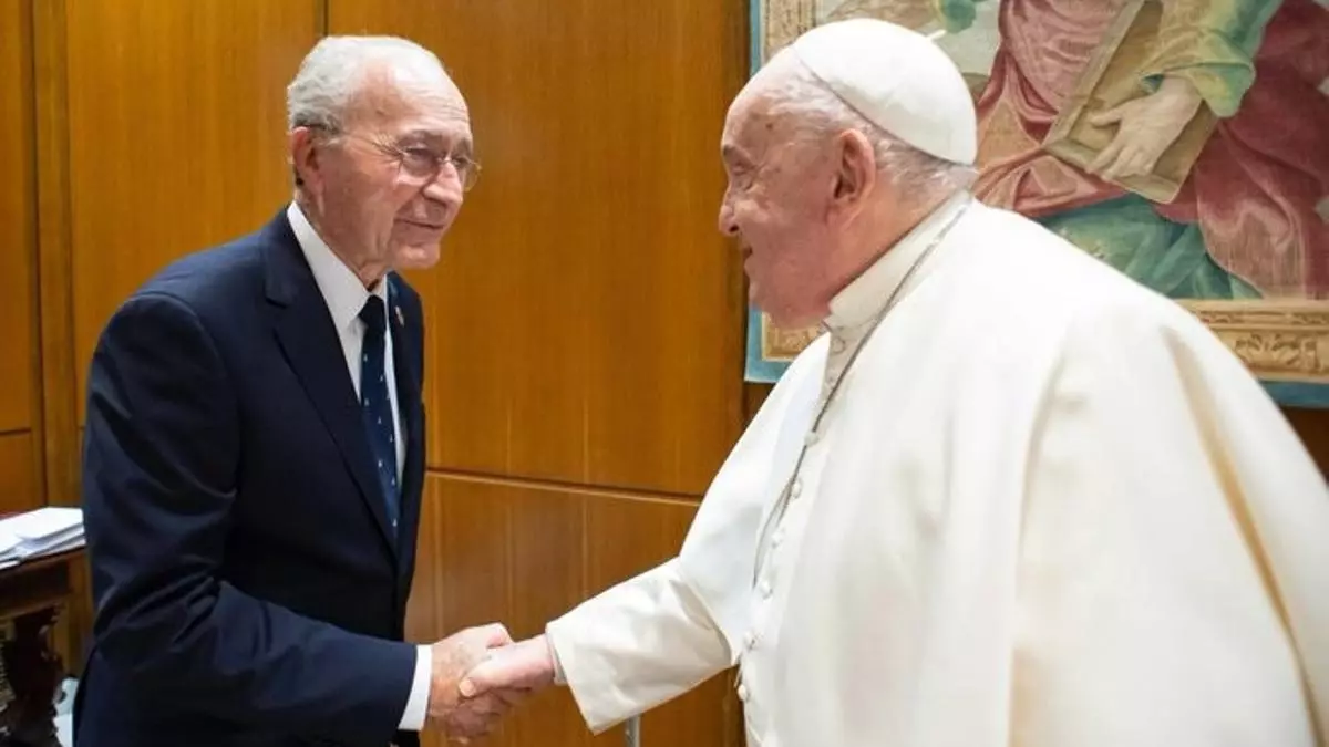 Reacciones en Málaga a la muerte del papa Francisco:  "Deja una enorme huella en la historia”