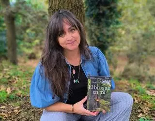 La escritora y experta forestal Noelia Velasco presenta su libro este viernes en la Casa de las mujeres