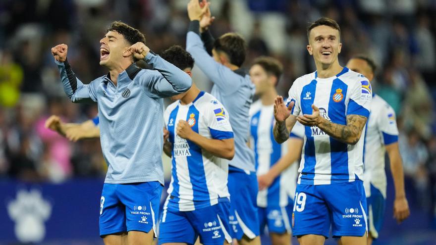 El Espanyol cumple ante el Sporting y se cita con el Oviedo en la batalla final por el ascenso