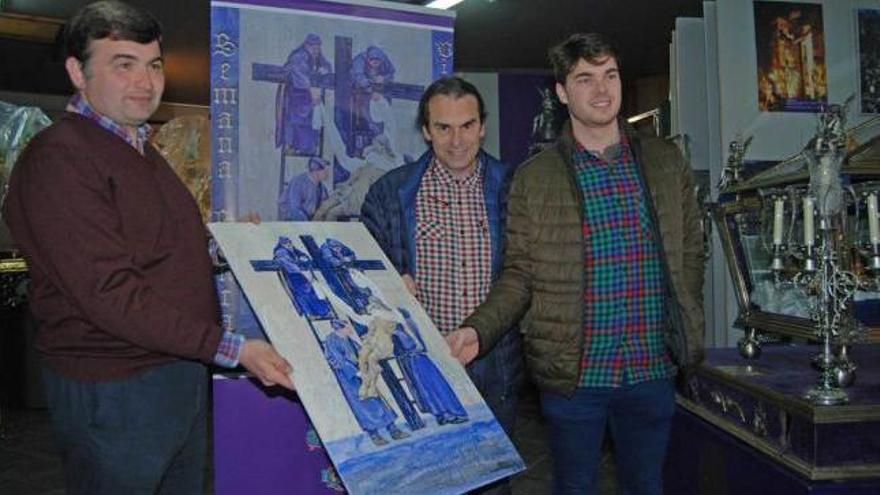 Nicolás Rodríguez y Santos y Pablo Monestina, con el cartel de la Semana Santa.