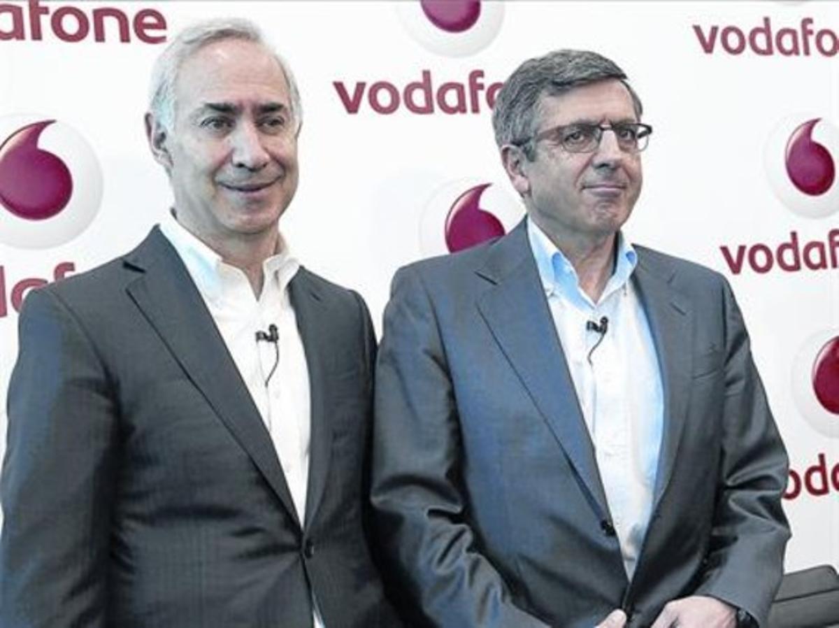 D’esquerra a dreta, Antonio Coimbra i el president de Vodafone España, Francisco Román. D’esquerra a dreta, Antonio Coimbra i el president de Vodafone España, Francisco Román.