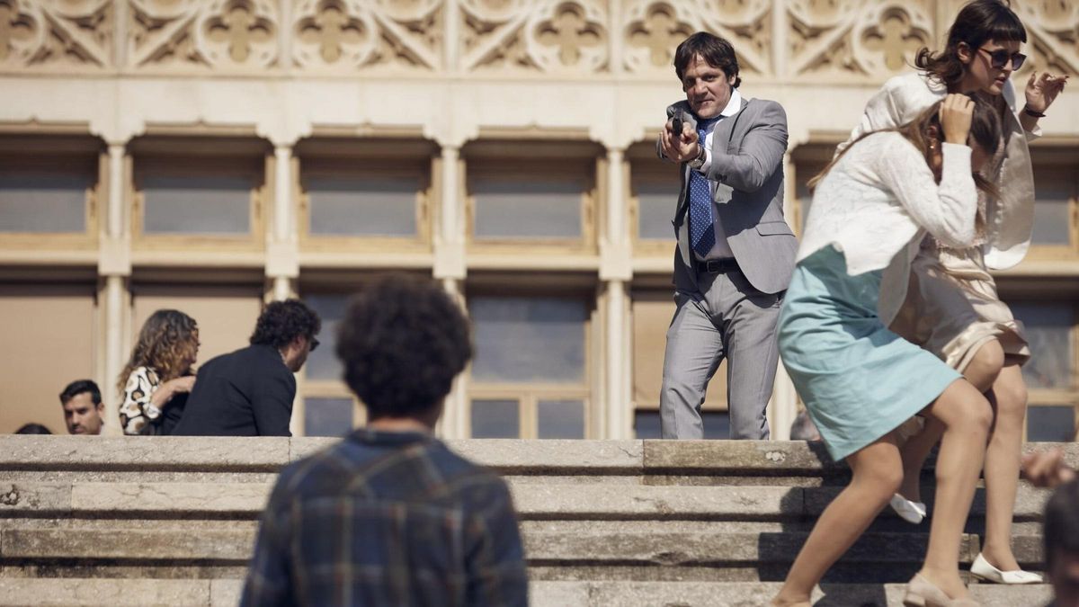 Rodrigo de la Serna (Salazar) en una escena de Los sin nombre rodada en La Salle Bonanova Rodrigo de la Serna (Salazar) en una escena de Los sin nombre rodada en La Salle Bonanova