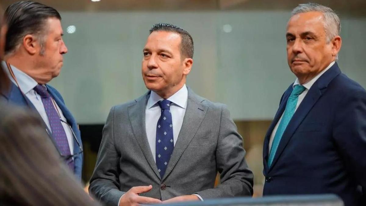 Vox vota no a la investidura de María Guardiola en Extremadura tras descartar la abstención