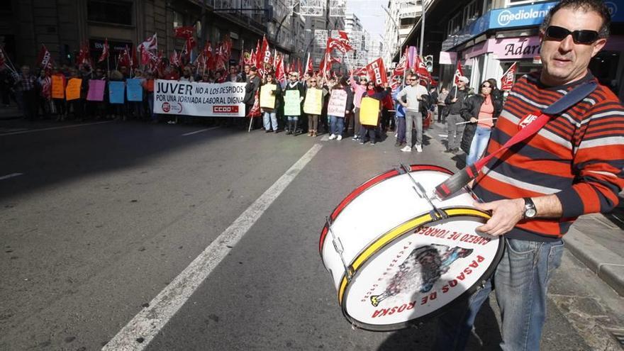 Trabajadores de Juver se manifestaron por la Gran Vía de la ciudad. juan caballero