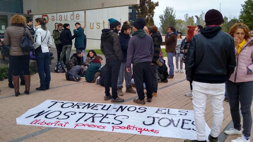 La defensa d&#039;un empresonat pels aldarulls a Girona demana la llibertat per falta de proves