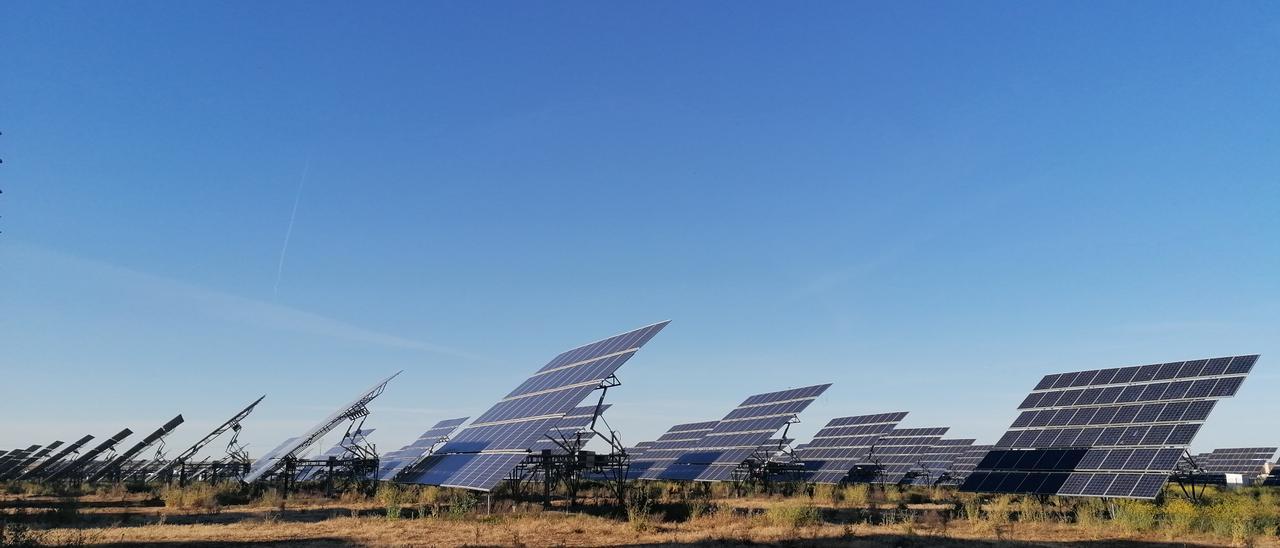 Una de las plantas que produce energía fotovoltaica en el municipio de Toro