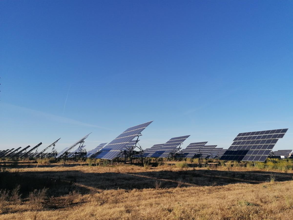 Una de las plantas que genera energía fotovoltaica en el municipio de Toro