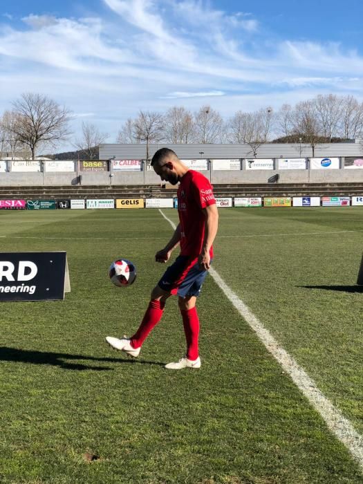 Presentació d'Eloi Amagat com a nou jugador de l'Olot