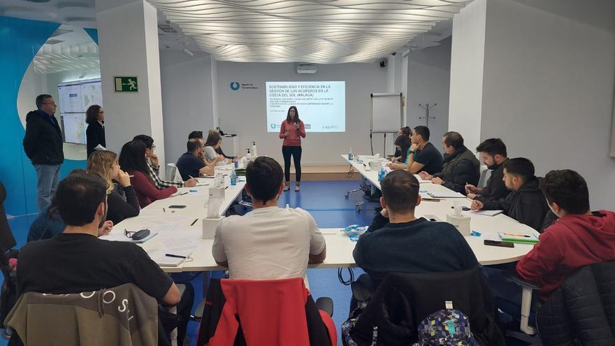 Hidralia y Aguas de Torremolinos forman a alumnos de la UMA en gestión del agua