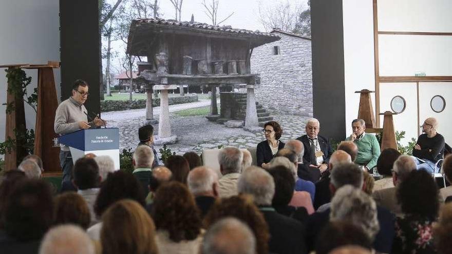 Un momento de la conferencia de Juaco López.