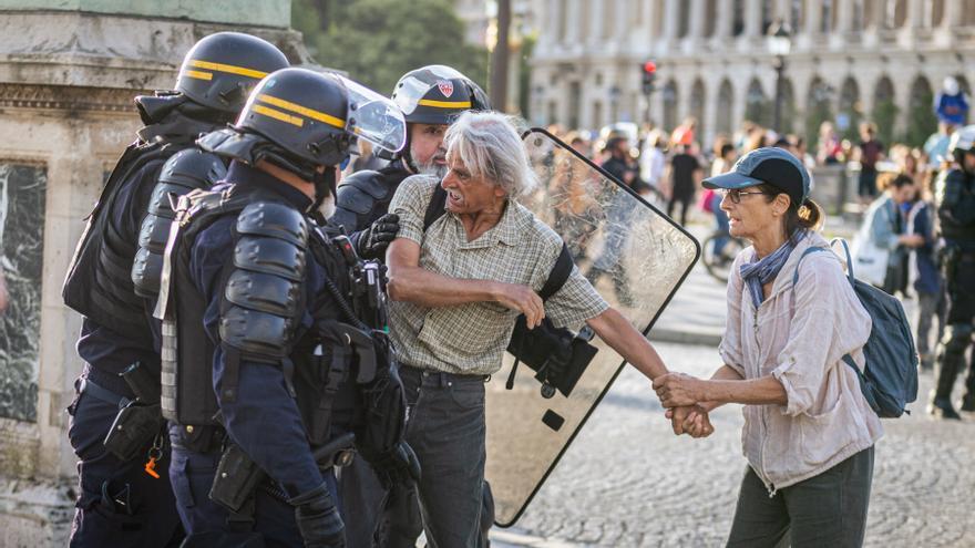 Francia llega a los 3.200 arrestos durante los disturbios de estos días, al nivel de las protestas de 2005