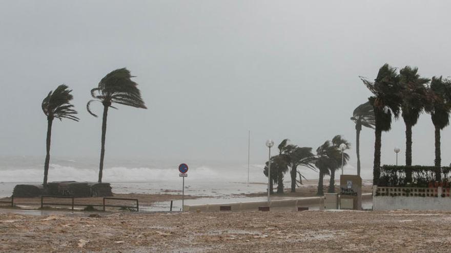Una tempesta a la costa d&#039;Alacant