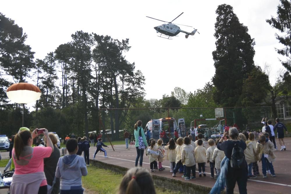 Exhibición solidaria de la Guardia Civil para recaudar fondos para Cruz Roja